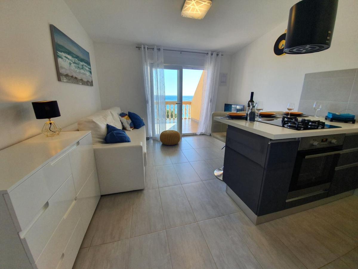Comfortable Family Apt Iris 20M From Beach In Мандре Екстериор снимка