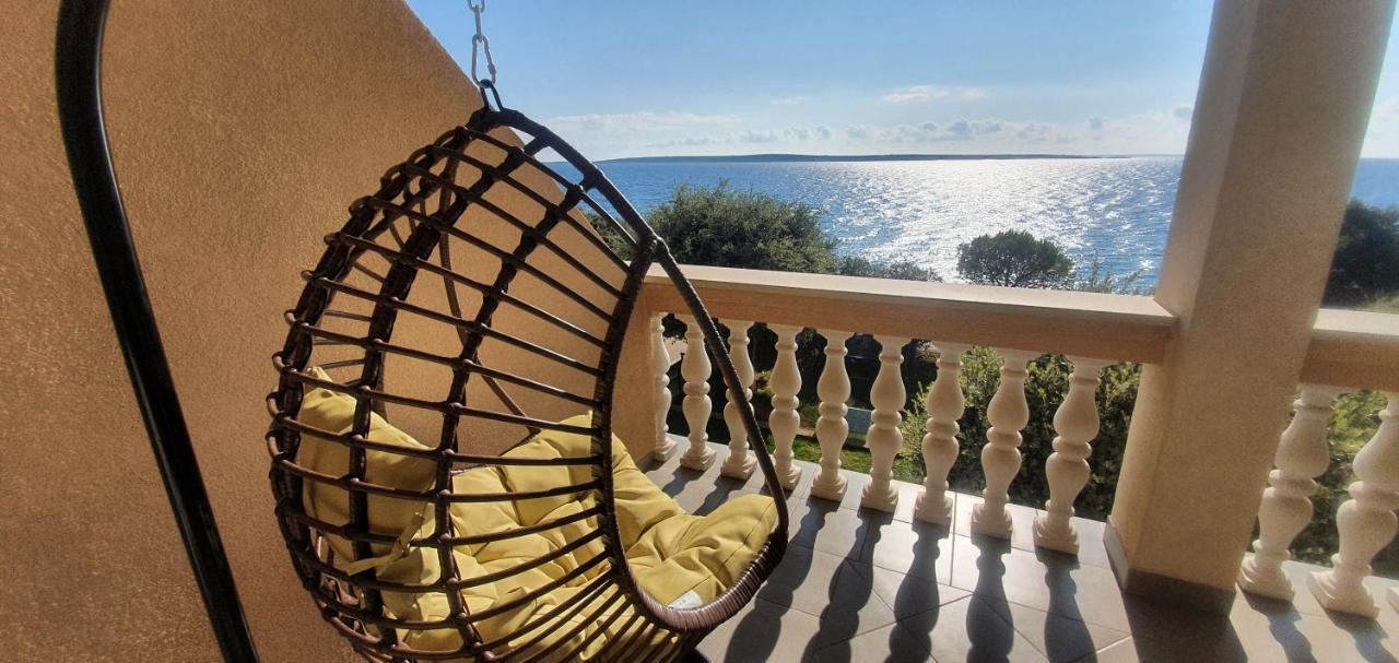 Comfortable Family Apt Iris 20M From Beach In Мандре Екстериор снимка