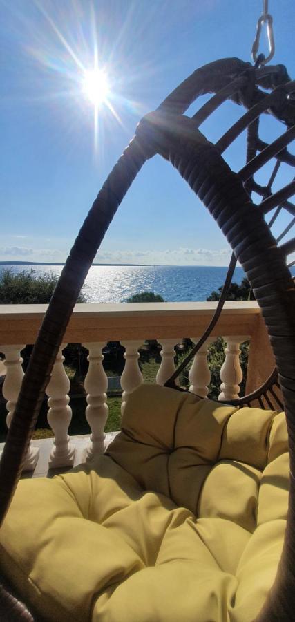 Comfortable Family Apt Iris 20M From Beach In Мандре Екстериор снимка